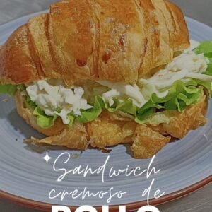 Sandwich de pollo cremoso